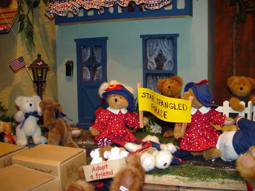 A patriotic display at the Boyd's Bear Store. The Boyd's Bear store near Gettysburg Pennsylvania is a great place to visit on your next family vacation!
