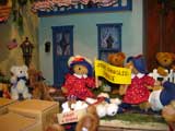 A patriotic display at the Boyd's Bear Store.  [Click to enlarge]