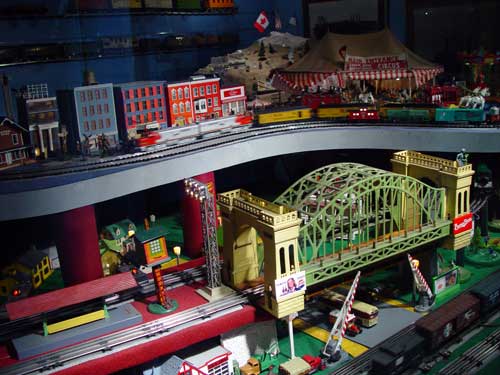 Multi-level Glancy train layout in the Detroit Historical Museum 